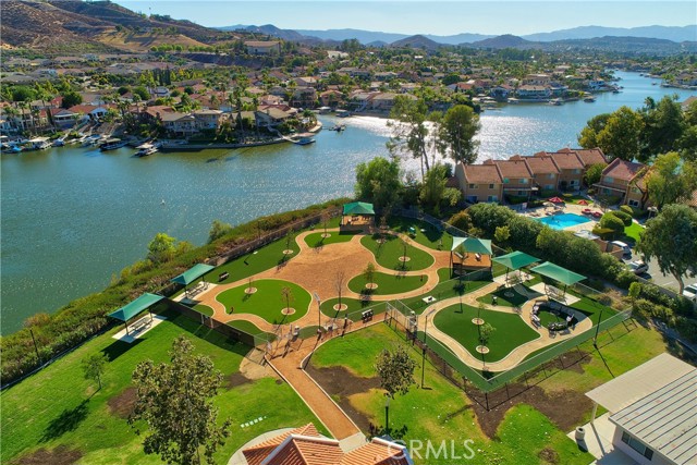 Detail Gallery Image 27 of 33 For 22640 Blue Teal, Canyon Lake,  CA 92587 - 3 Beds | 2/2 Baths