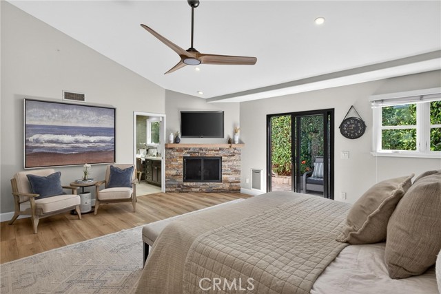 Image 15 of 75 For 1001 4th  