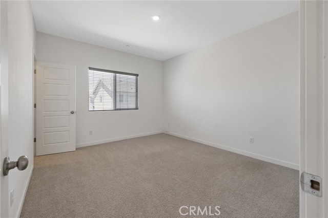 1754 N Aster Lake Road, Hanford CA: https://media.crmls.org/medias/f650e112-f982-47f2-ae13-ee24b6cce537.jpg