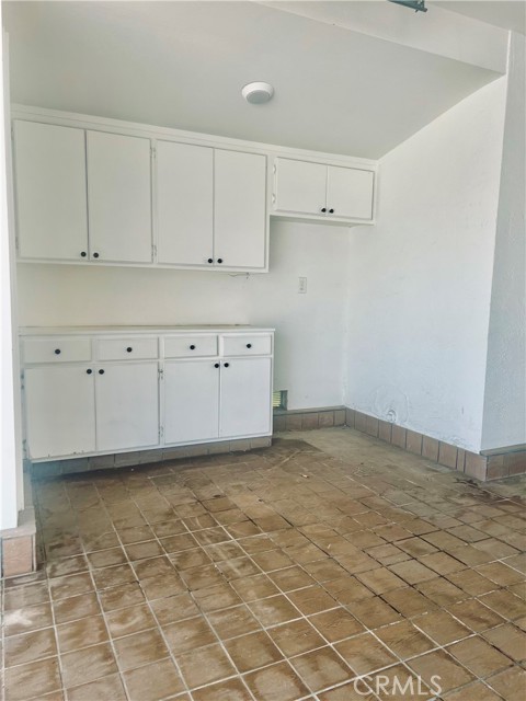 1856 9th Street, Manhattan Beach CA: https://media.crmls.org/medias/f6523b60-0510-41c6-985a-145245435d04.jpg
