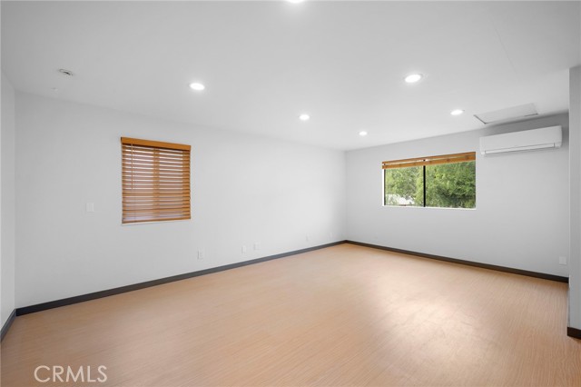 Detail Gallery Image 2 of 11 For 10377 Mcbroom St a,  Sunland,  CA 91040 - 0 Beds | 1 Baths