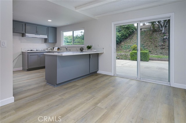 3023 N Oceanview Street, Orange CA: https://media.crmls.org/medias/f652ed2d-ca31-4cf8-a5f4-00f150813197.jpg