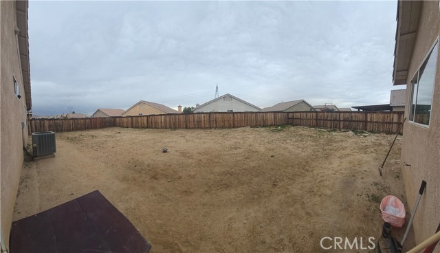 Detail Gallery Image 2 of 2 For 15460 Guava, Victorville,  CA 92394 - 4 Beds | 2 Baths