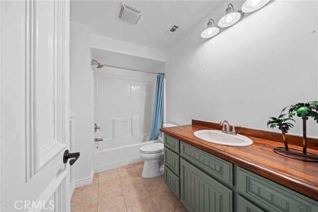 2214 Avalon Street, Costa Mesa CA: https://media.crmls.org/medias/f654aeb0-d640-42ef-b195-e1ceba2ff00e.jpg