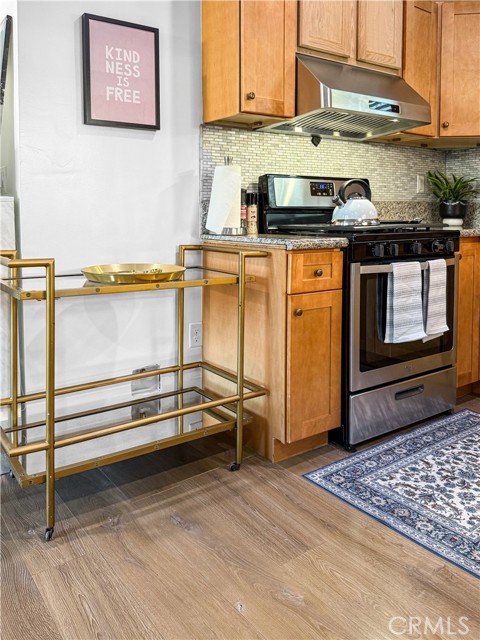 Detail Gallery Image 14 of 45 For 1519 W 37th Pl, Los Angeles,  CA 90018 - 3 Beds | 2/1 Baths