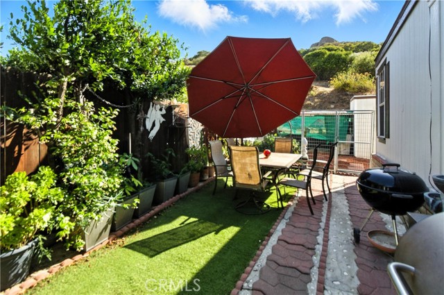 24425 Woolsey Canyon Road, Canoga Park CA: https://media.crmls.org/medias/f654ed3c-2a53-42a4-a776-6547a3951635.jpg