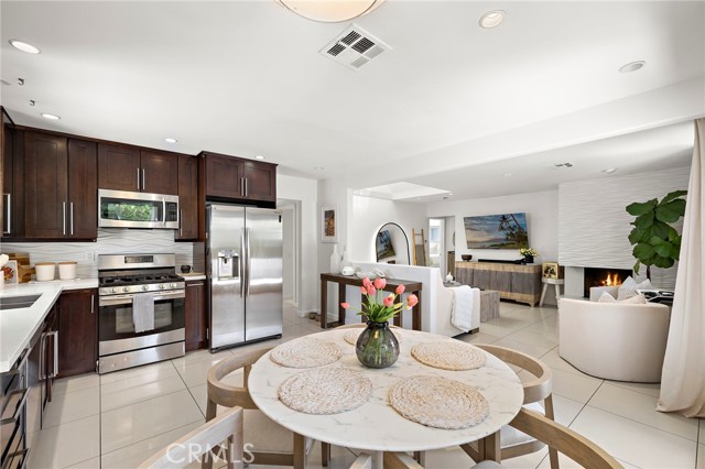 20352 Laguna Canyon Road, Laguna Beach CA: https://media.crmls.org/medias/f6559112-06a9-470c-abfe-18807b8d29ba.jpg