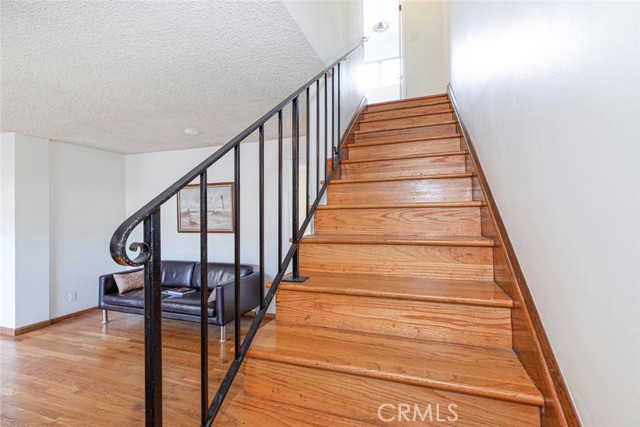 Detail Gallery Image 22 of 37 For 6000 Coldwater Canyon Ave #18,  North Hollywood,  CA 91606 - 3 Beds | 2/1 Baths