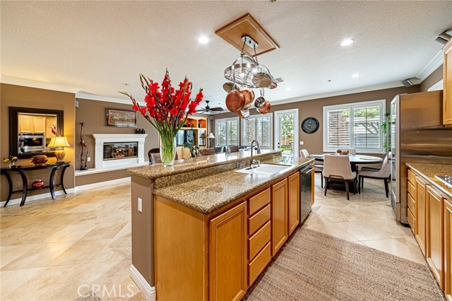 3884 Whistle Train Road, Brea CA: https://media.crmls.org/medias/f6561bb4-7c6e-41b1-bf61-87c8f25613f8.jpg