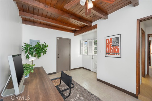 Detail Gallery Image 31 of 53 For 1430 La Perla Ave, Long Beach,  CA 90815 - 4 Beds | 3/1 Baths