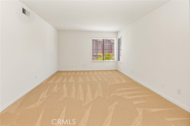 2311 Gillingham Circle, Thousand Oaks CA: https://media.crmls.org/medias/f656b8cc-9199-4850-ad88-b3b35bdb0fdb.jpg