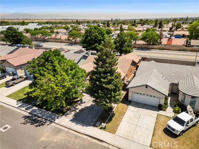 231 Sunny Meadow Drive, Bakersfield CA: https://media.crmls.org/medias/f656e050-cde2-4280-b329-dd47bb1843d3.jpg