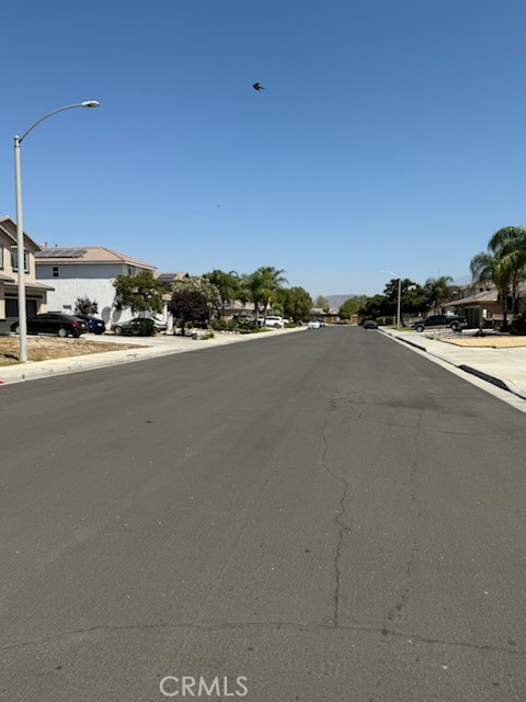 Detail Gallery Image 15 of 16 For 206 Garcia Dr, San Jacinto,  CA 92582 - 4 Beds | 2/1 Baths