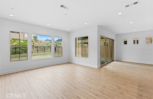 Detail Gallery Image 6 of 49 For 11763 Quailrun Ct, Chatsworth,  CA 91311 - 5 Beds | 5/1 Baths