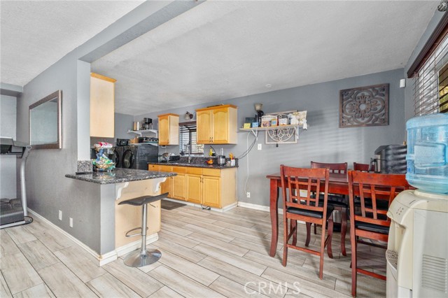 Detail Gallery Image 11 of 30 For 645 E King St, Rialto,  CA 92376 - 4 Beds | 2 Baths