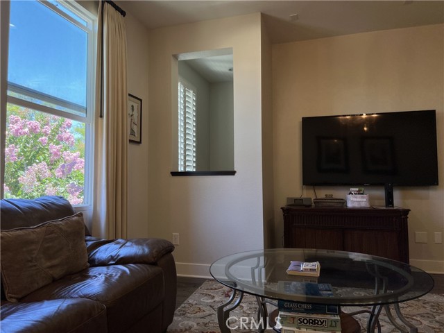 Detail Gallery Image 2 of 56 For 9 Compass Ct, Aliso Viejo,  CA 92656 - 3 Beds | 2/1 Baths