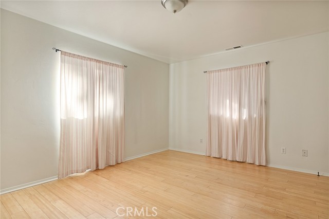 Detail Gallery Image 14 of 28 For 31471 Ocean View, Running Springs,  CA 92382 - 3 Beds | 2 Baths