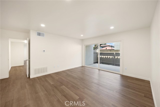 Image 6 of 28 For 2501 Sunflower Avenue H1
