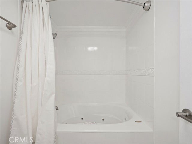 Detail Gallery Image 22 of 42 For 18411 Hatteras St #138,  Tarzana,  CA 91356 - 3 Beds | 2/1 Baths