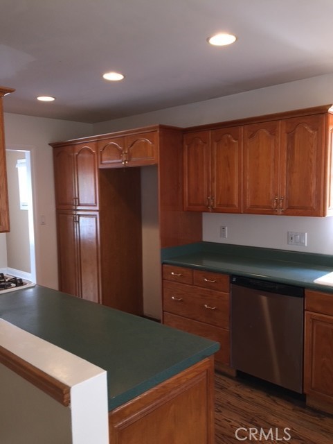 Detail Gallery Image 12 of 20 For 4737 W 191st, Torrance,  CA 90503 - 3 Beds | 2 Baths