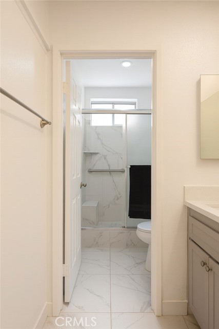 Detail Gallery Image 9 of 12 For 1720 Sugar Pine Dr., Corona,  CA 92882 - 3 Beds | 2/1 Baths