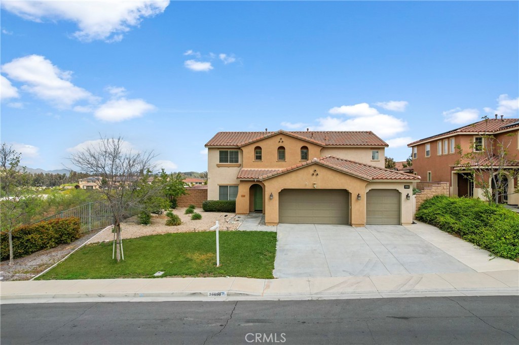 36690 Acanthus Drive, Lake Elsinore, CA 92532