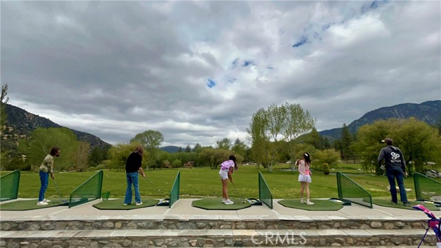 2229 Birchwood Way, Pine Mountain Club CA: https://media.crmls.org/medias/f65bcc10-d270-46ba-972a-3bc37e088ab1.jpg