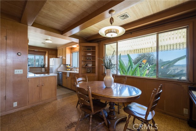 Detail Gallery Image 11 of 39 For 225 O'connor Way, San Luis Obispo,  CA 93405 - 3 Beds | 2/1 Baths