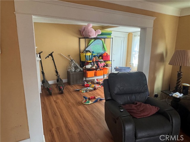 Detail Gallery Image 11 of 27 For 158 S Hoover St, Los Angeles,  CA 90004 - 3 Beds | 1 Baths