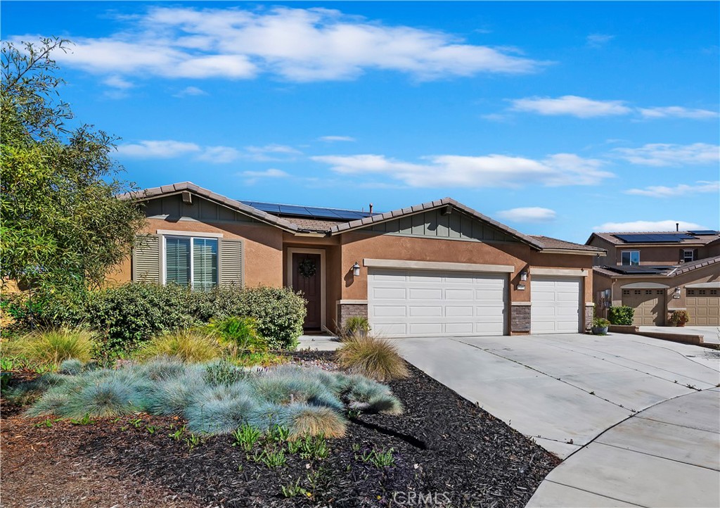 29401 Big Country Court, Winchester, CA 92596