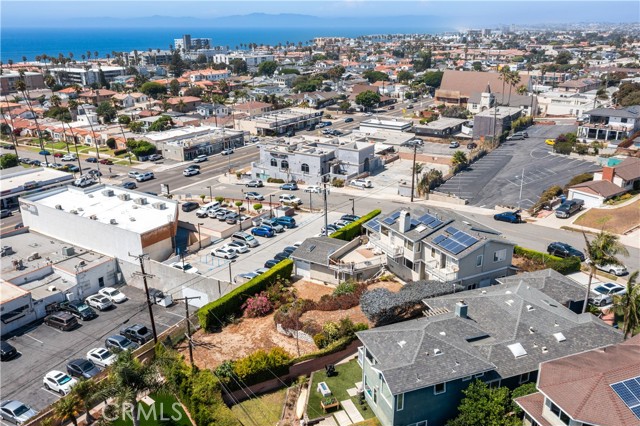 304 Avenue E, Redondo Beach CA: https://media.crmls.org/medias/f65e8c75-da8c-4d05-9e9e-e14a2145e1e3.jpg