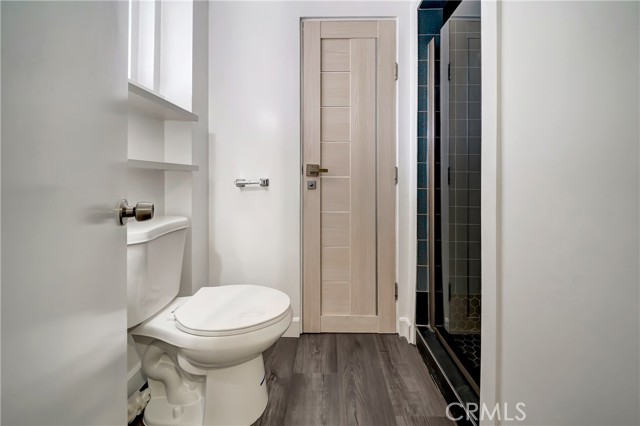 Detail Gallery Image 34 of 43 For 19706 Victory Bld, Woodland Hills,  CA 91367 - 4 Beds | 2 Baths