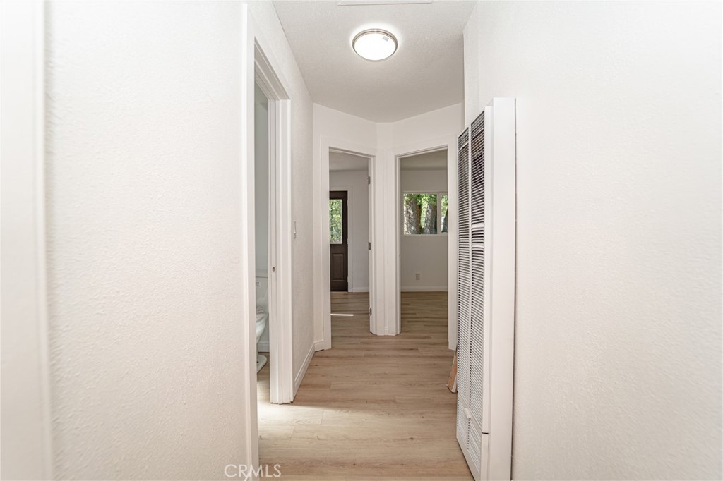 https://media.crmls.org/medias/f65f9ae1-b909-4601-90f1-8d7b7960f626.jpg?preset=X-Large