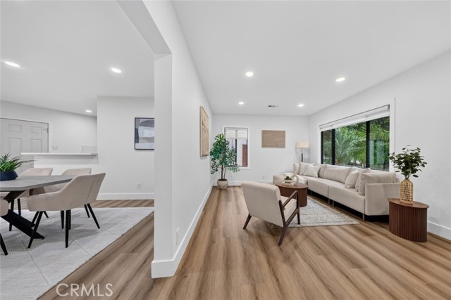 3 Bed Home for Sale in Sun Valley, California