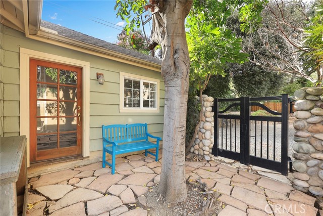 Detail Gallery Image 8 of 18 For 145 Monte Vista Ln, Sierra Madre,  CA 91024 - 5 Beds | 3/1 Baths