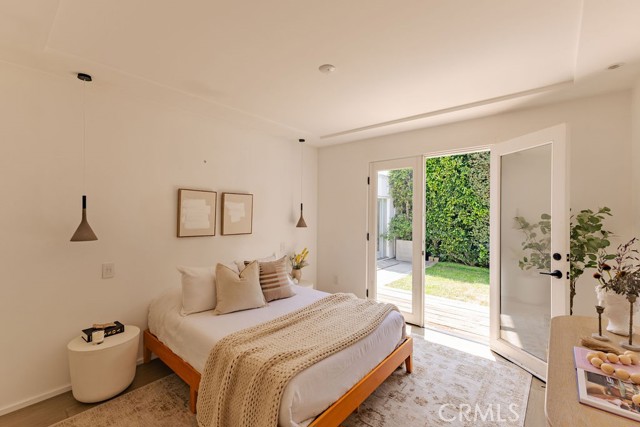 Detail Gallery Image 12 of 28 For 4128 Baywood St, Los Angeles,  CA 90039 - 4 Beds | 3 Baths