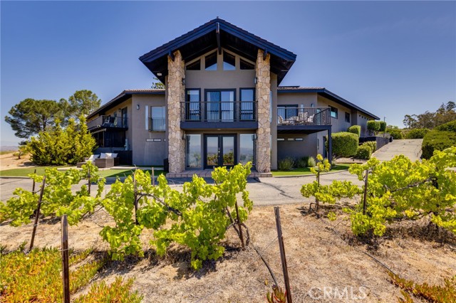 Detail Gallery Image 1 of 44 For 38270 Calaveras Rd, Temecula,  CA 92592 - 3 Beds | 3/1 Baths