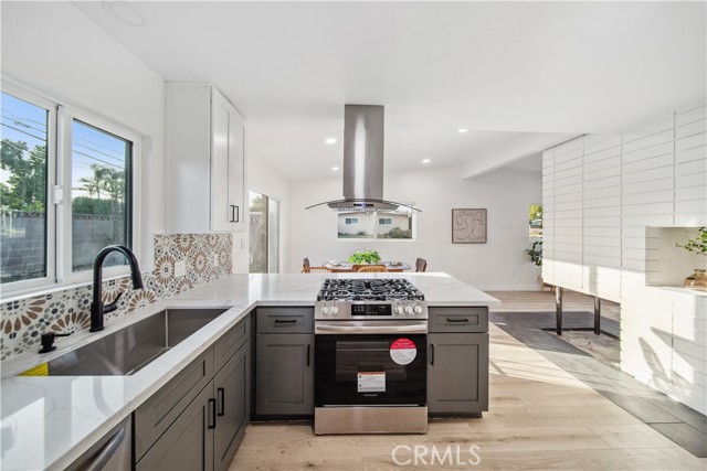 957 N Jasmine Avenue, Ontario CA: https://media.crmls.org/medias/f661cb0e-2ad2-40c8-86bc-29f8984dba02.jpg