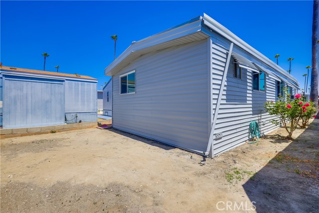 4117 W McFadden Ave, Santa Ana CA: https://media.crmls.org/medias/f661dd92-65cf-4fa5-8353-91583735c3c9.jpg
