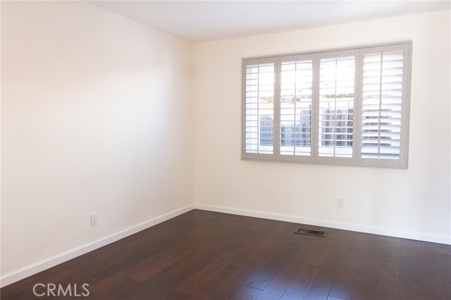 2604 Perkins Circle, Glendale CA: https://media.crmls.org/medias/f6627f9b-a9ef-410d-befa-31d80a4b38a2.jpg