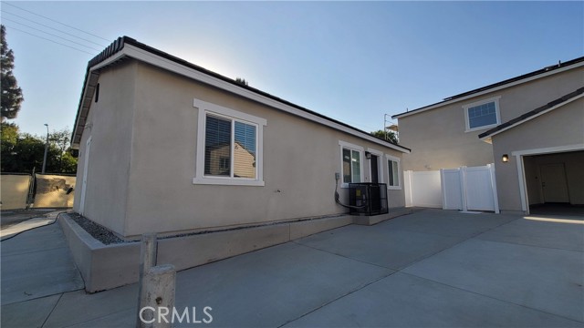 2285 W Chestnut St, San Bernardino, CA 92407