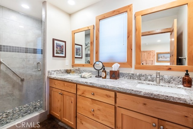 836 D Lane, Big Bear City CA: https://media.crmls.org/medias/f664157d-4317-4d59-8ad7-bbf463b13ef7.jpg