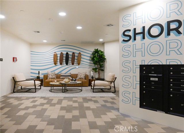 414 Main, Huntington Beach CA: https://media.crmls.org/medias/f66462de-2407-4435-b6dc-81b974f6ffd0.jpg
