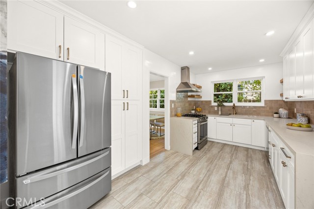 852 E Howard Street, Pasadena CA: https://media.crmls.org/medias/f665bbec-b3d0-4c83-9e64-6e2817f781b4.jpg