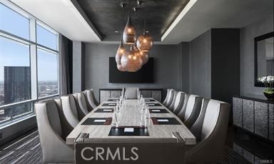 https://media.crmls.org/medias/f665eb3d-0562-4485-b51d-a138d4b79f94.jpg?preset=X-Large