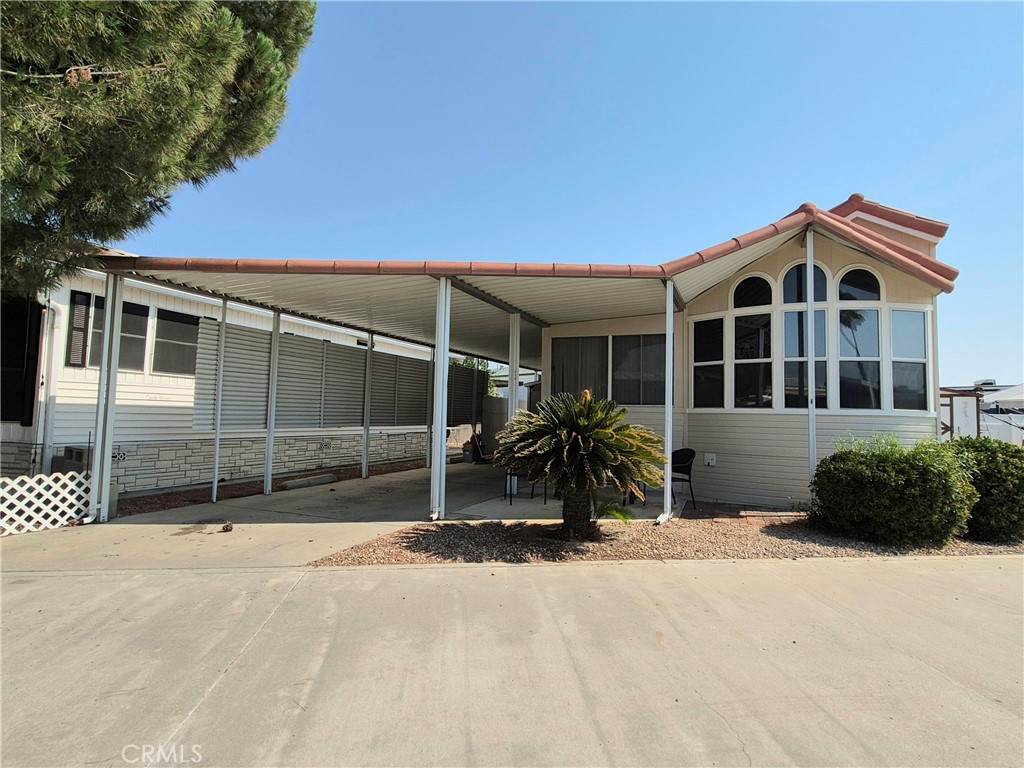 1295 S Cawston Avenue #90