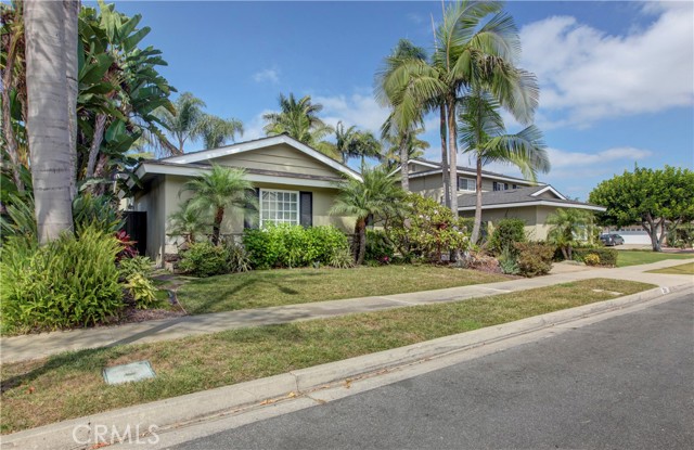 Image 3 for 261 College Park Dr, Seal Beach, CA 90740