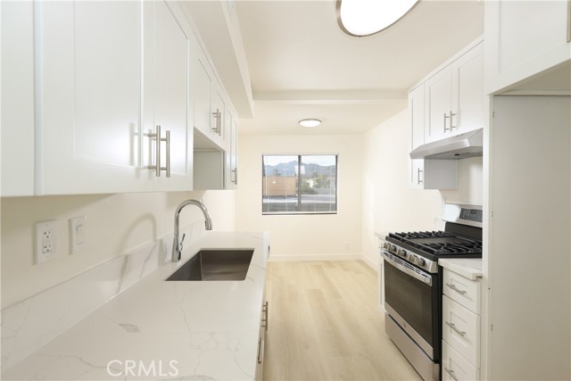 13825 Beaver Street, 9 photo 4