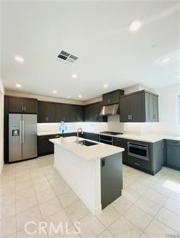 Detail Gallery Image 11 of 26 For 402 Transport, Tustin,  CA 92782 - 4 Beds | 3/1 Baths