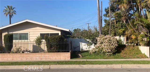 Detail Gallery Image 34 of 35 For 1934 S Robert Ln, Anaheim,  CA 92802 - 5 Beds | 4 Baths